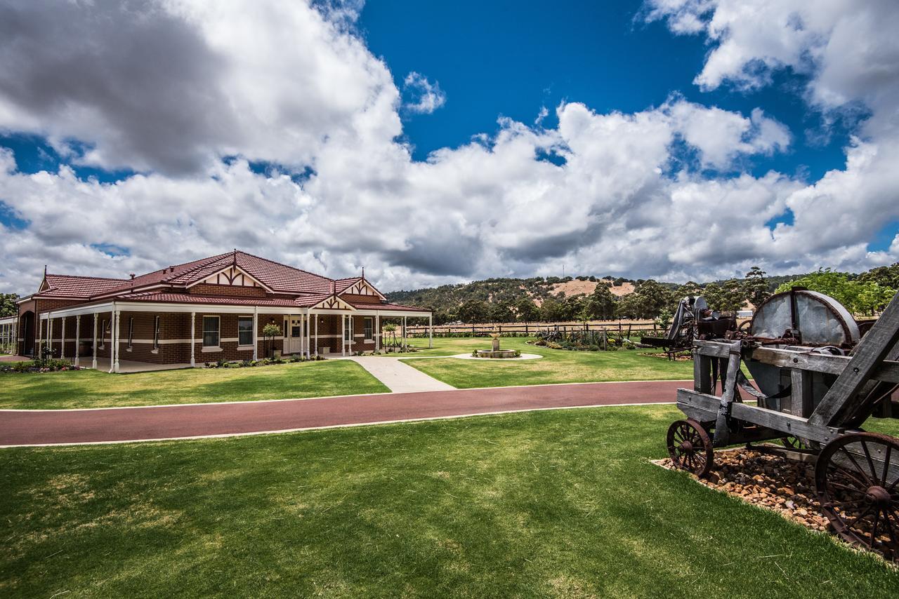 Braybrook Boutique Bed And Breakfast Serpentine Exterior photo